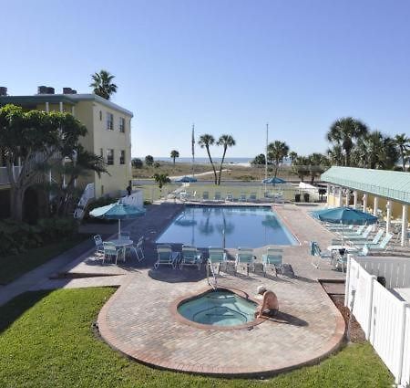 Treasure Island Beach Club 727-360-7096 圣徒皮特海滩 外观 照片