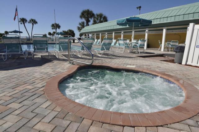 Treasure Island Beach Club 727-360-7096 圣徒皮特海滩 外观 照片