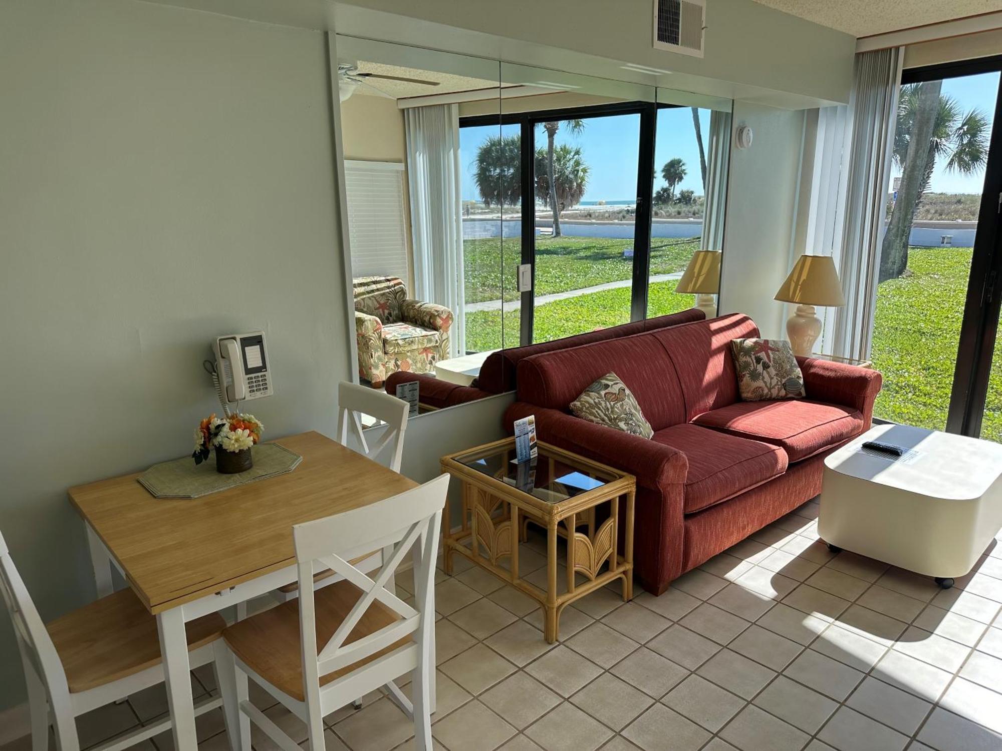 Treasure Island Beach Club 727-360-7096 圣徒皮特海滩 外观 照片